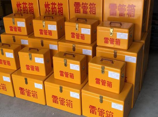 吊罗山乡玻璃钢雷管箱的使用寿命一般是多少？