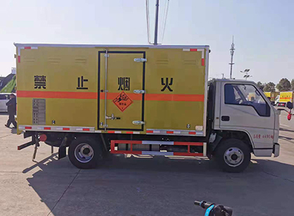 吊罗山乡爆破器材运输车技术升级与安全合规新趋势